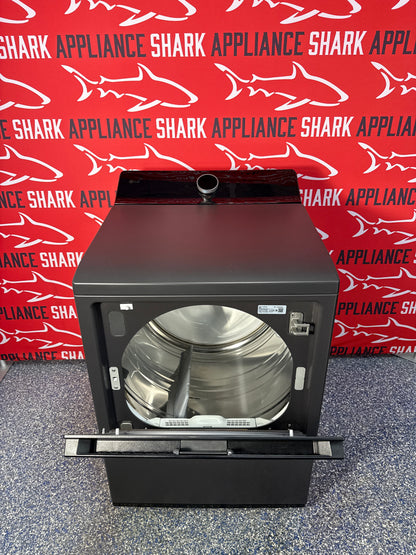 Scratch-dent LG electric dryer at Appliance Shark. Kansas City’s best dryer store.