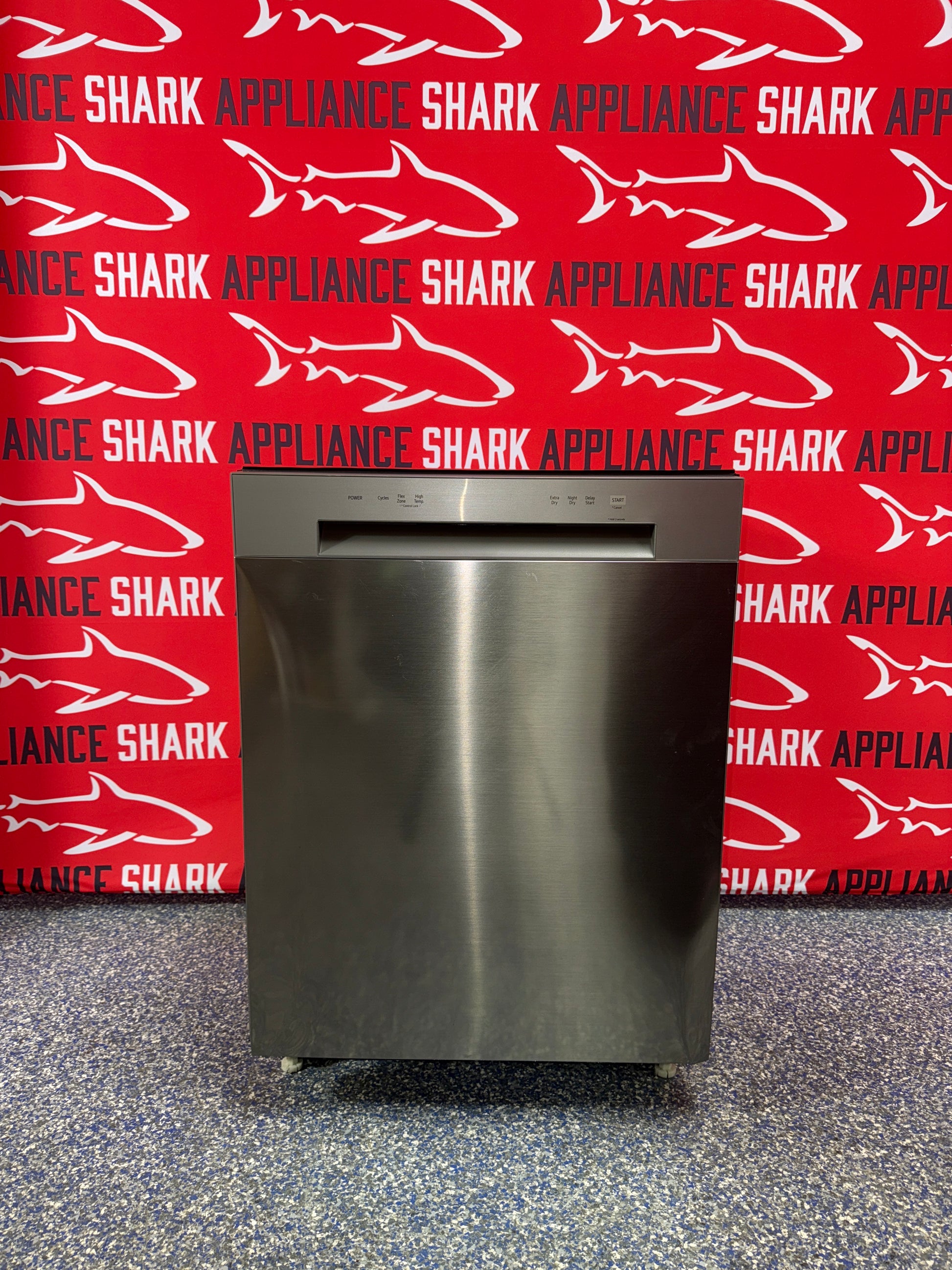 Discount LG built-in dishwasher at Appliance Shark. Overland Park, KS’s premier scratch-dent appliance store.
