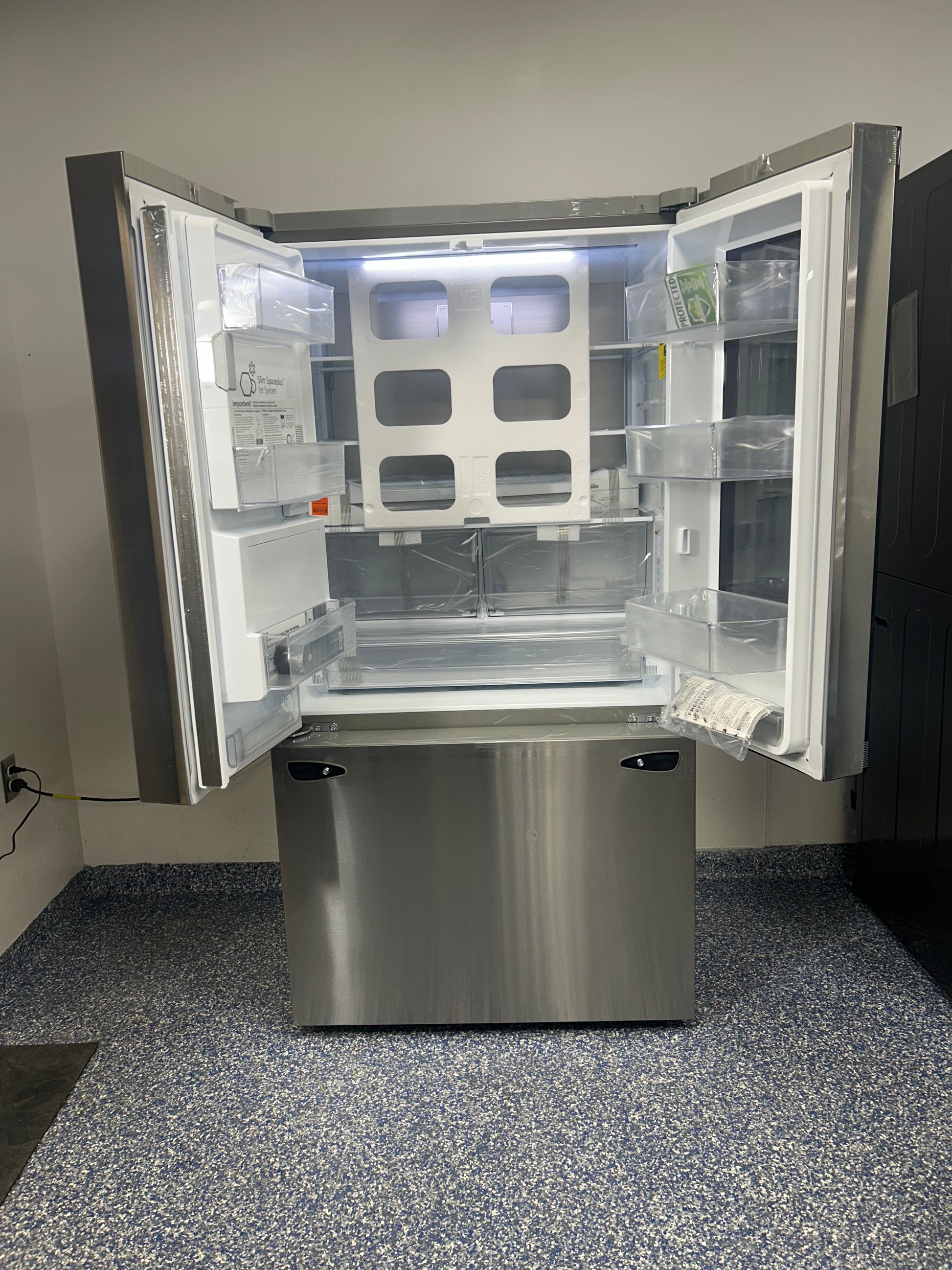 LG fridge at Appliance Shark in Overland Park