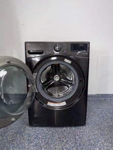 Scratch-dent LG front load washer at Appliance Shark. Overland Park, KS’s premier washer store.