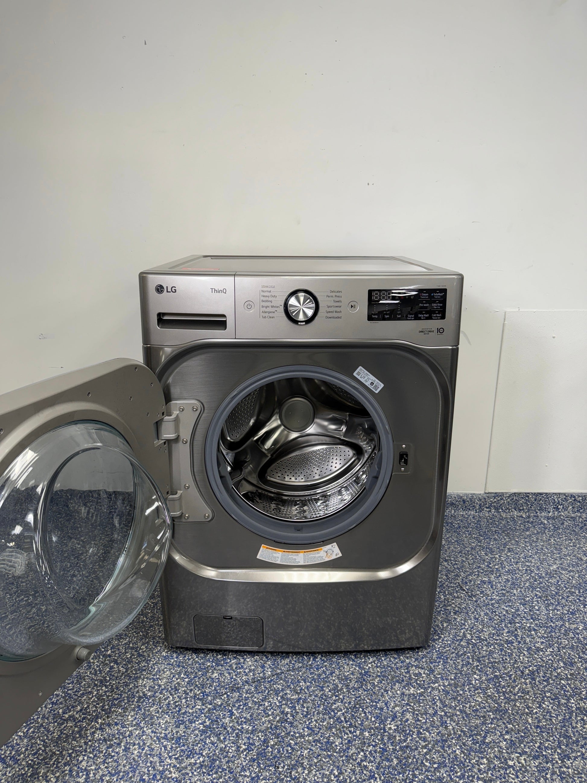 Discount LG front load washer at Appliance Shark serving Kansas City shoppers.