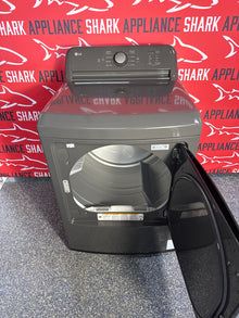 Scratch-dent LG electric dryer at Appliance Shark. Kansas City's best scratch-dent appliance store.