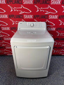 Discount LG electric dryer at Appliance Shark. Overland Park, KS’s premier scratch-dent appliance store.