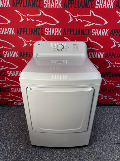 Discount LG electric dryer at Appliance Shark. Overland Park, KS’s premier scratch-dent appliance store.