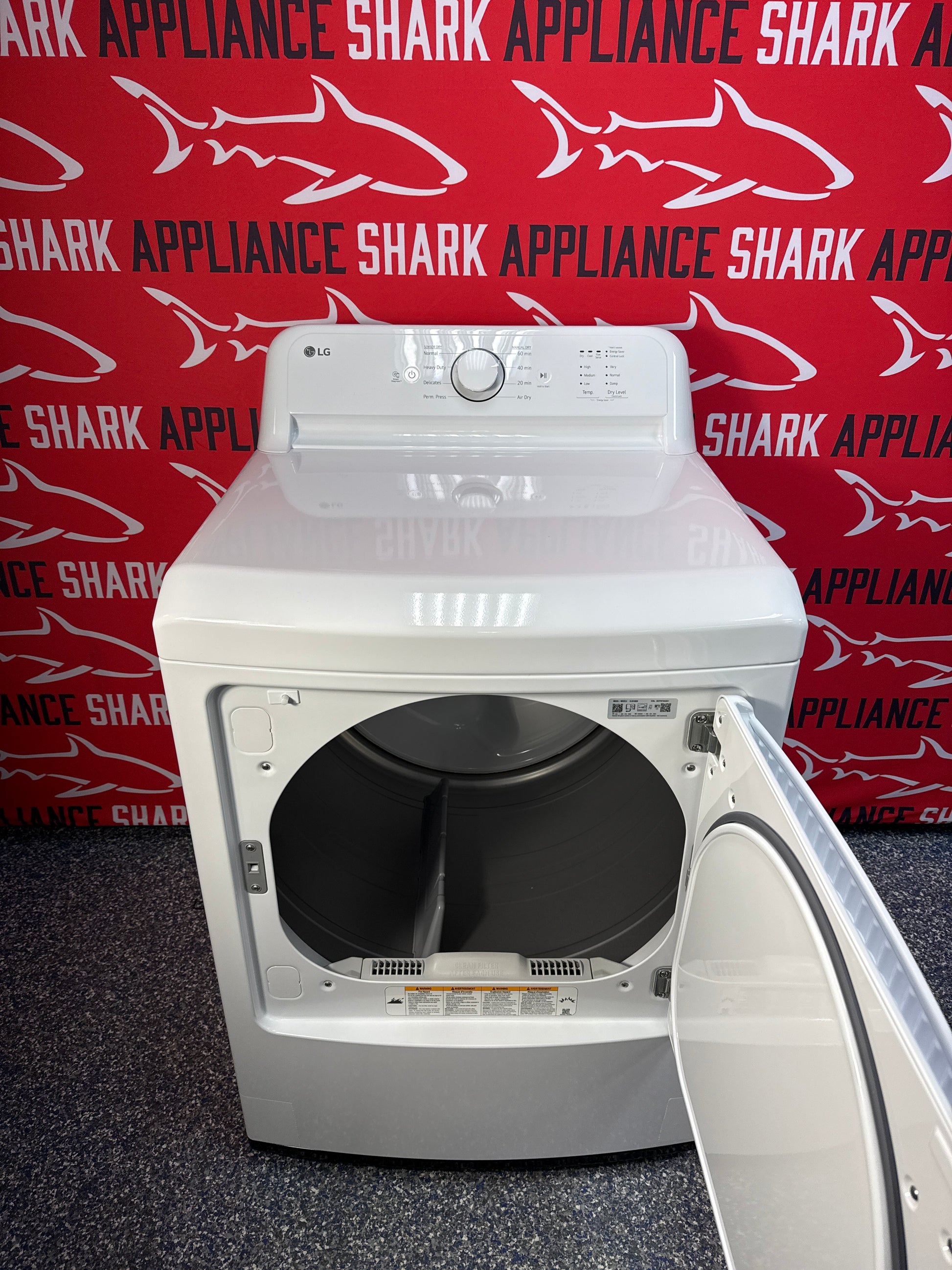 Affordable LG electric dryer at Appliance Shark. Kansas City’s best appliance store.