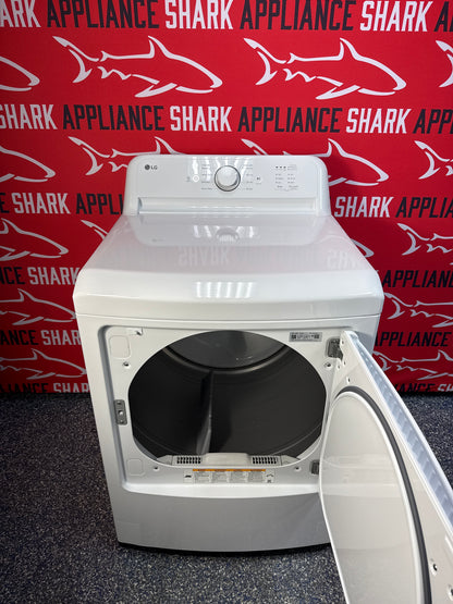 Affordable LG electric dryer at Appliance Shark. Kansas City’s best appliance store.