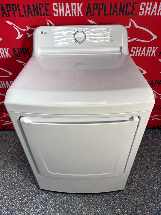 Discount LG electric dryer at Appliance Shark. Overland Park, KS’s premier scratch-dent appliance store.