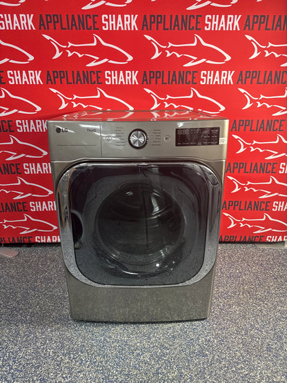 Discount LG electric dryer at Appliance Shark. Overland Park, KS’s premier scratch-dent appliance store.