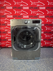 Discount LG electric dryer at Appliance Shark. Overland Park, KS’s premier scratch-dent appliance store.
