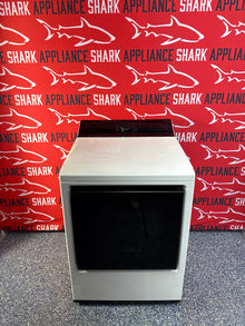 Discount LG gas dryer at Appliance Shark. Overland Park, KS’s premier scratch-dent appliance store.