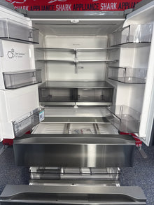 Affordable LG refrigerator at Appliance Shark. Kansas City’s best appliance store.