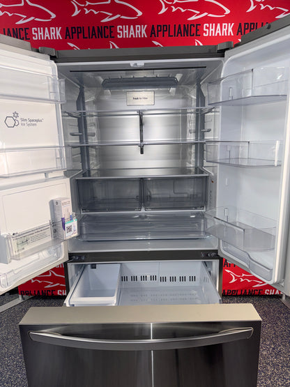 Discount LG French door refrigerator at Appliance Shark. Overland Park, KS’s premier scratch-dent appliance store.