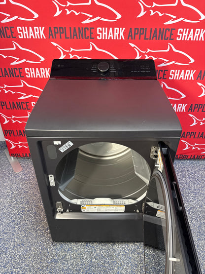 Discounted LG gas dryer at Appliance Shark. Kansas City's trusted scratch-dent appliance store.
