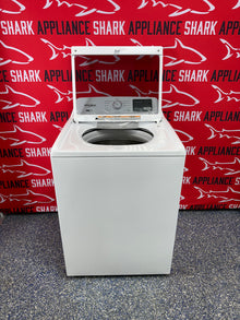 Scratch-dent LG washer at Appliance Shark. Kansas City’s best appliance store.