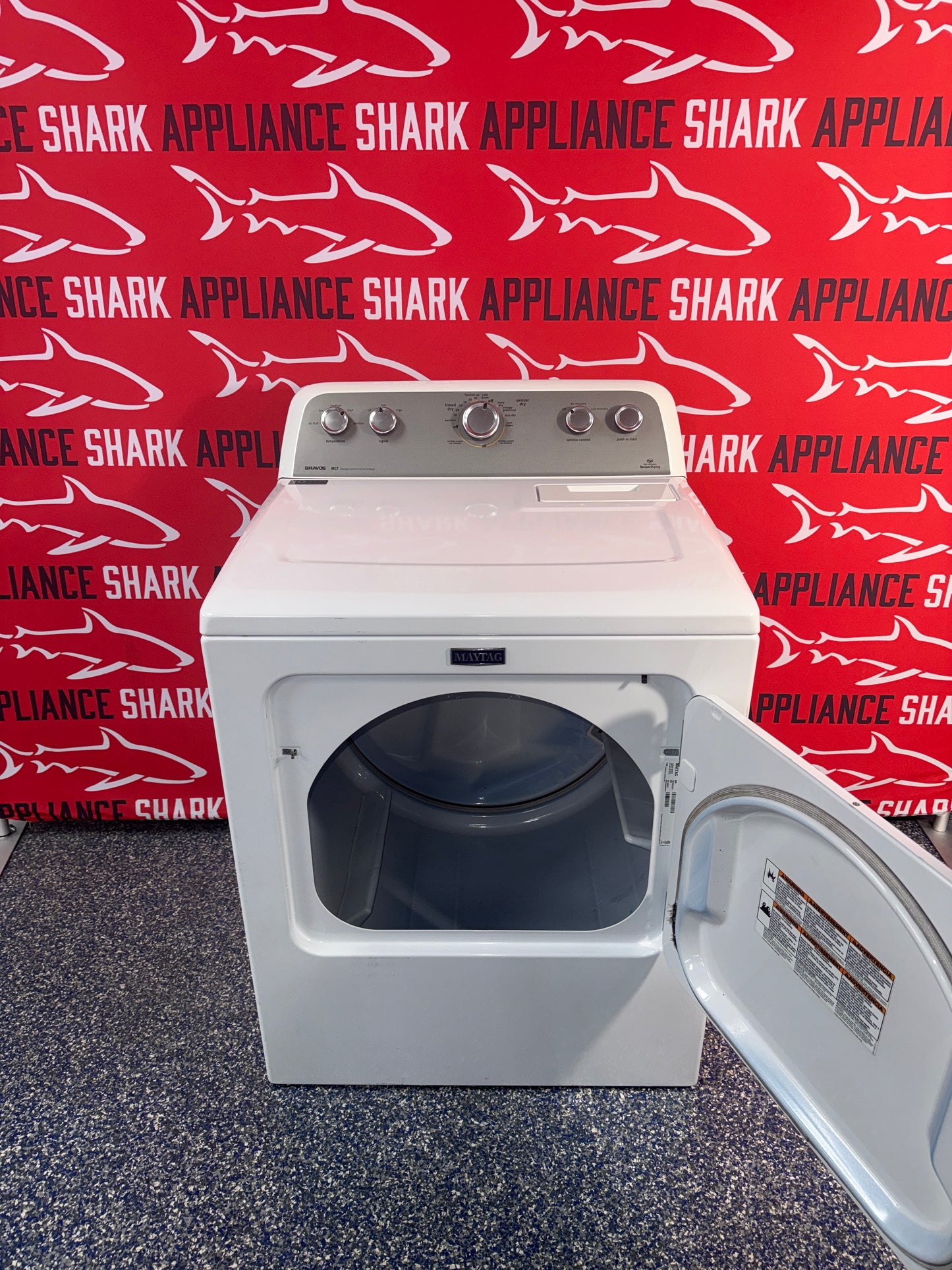 Scratch-dent MAYTAG electric dryers at Appliance Shark. Kansas City's best scratch-dent appliance store.