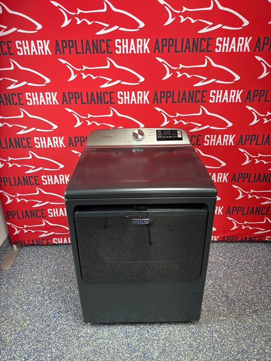 Discount MAYTAG gas dryer at Appliance Shark. Overland Park, KS’s premier scratch-dent appliance store.