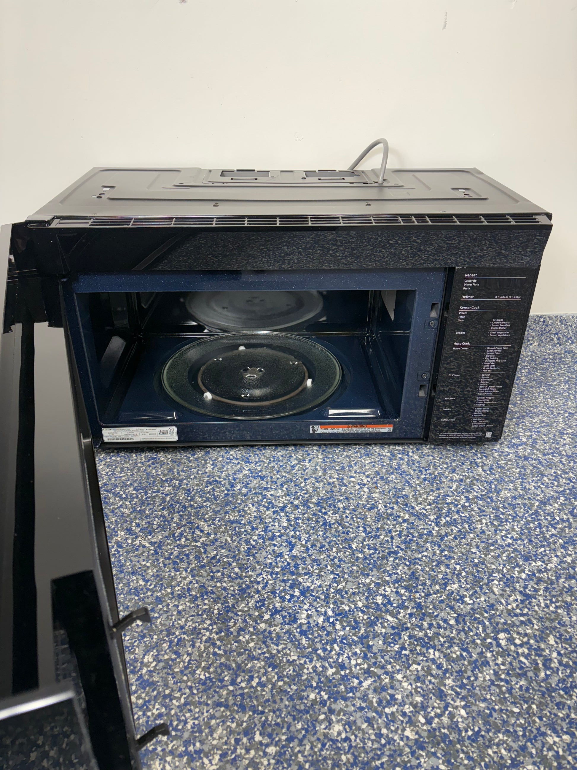 Samsung Bespoke microwave at Appliance Shark