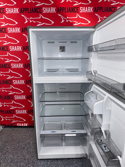 Scratch-dent Midea top freezer refrigerator at Appliance Shark. Kansas City's best scratch-dent appliance store.