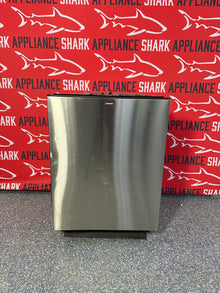 Scratch-dent SAMSUNG built-in dishwasher at Appliance Shark. Kansas City’s best dishwasher store.