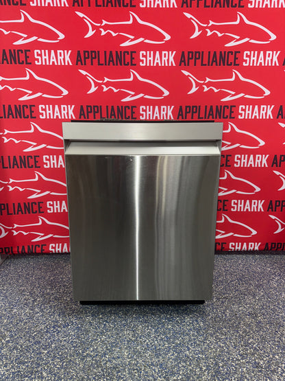 Affordable SAMSUNG built-in dishwasher at Appliance Shark. Kansas City’s best appliance store.