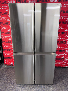 Shop this SAMSUNG French Door Refrigerator scratch and dent deal at Appliance Shark in Overland Park, KS.