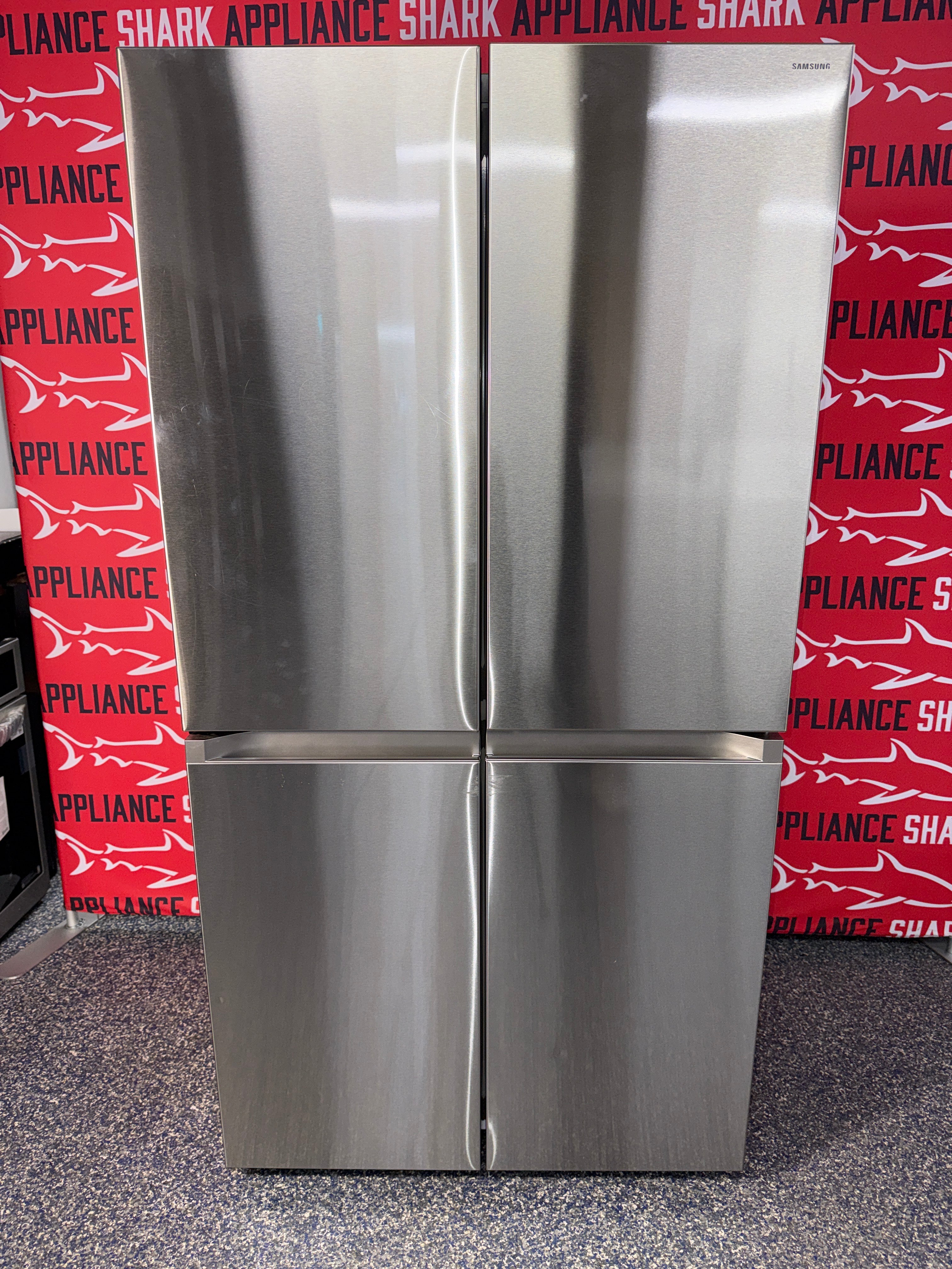 Shop this SAMSUNG French Door Refrigerator scratch and dent deal at Appliance Shark in Overland Park, KS.