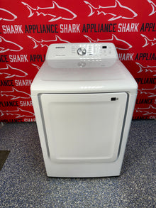 Discount Samsung electric dryer at Appliance Shark. Overland Park, KS’s premier scratch-dent appliance store.