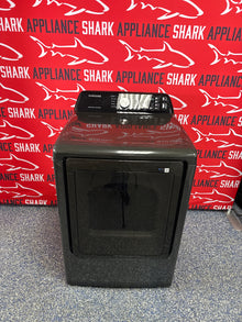 Discount SAMSUNG gas dryer at Appliance Shark. Overland Park, KS’s premier scratch-dent appliance store.