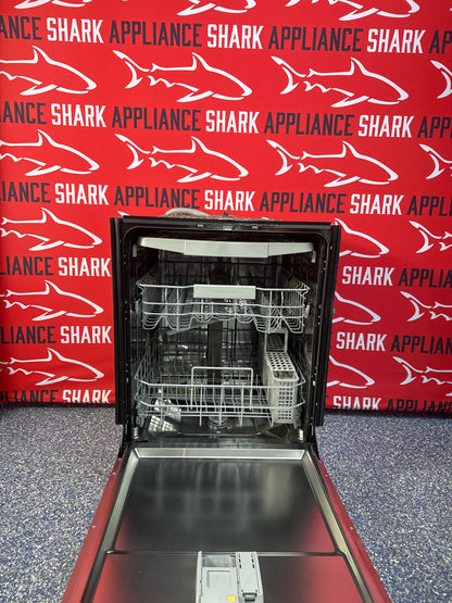 Discount Samsung built-in dishwasher at Appliance Shark in Overland Park, KS.