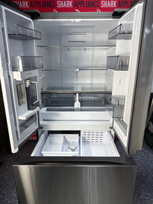 Scratch-dent SAMSUNG French Door Refrigerator at Appliance Shark in Overland Park, KS.