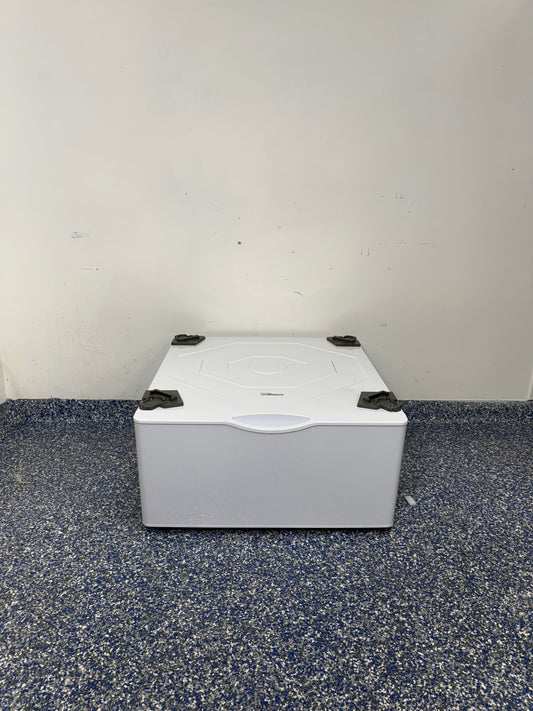 Samsung 27" Laundry Pedestal with Built-in Storage Drawer at Appliance Shark in Overland Park, Kansas