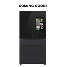 Discount SAMSUNG 4-door refrigerator at Appliance Shark. Overland Park, KS’s premier scratch-dent appliance store.