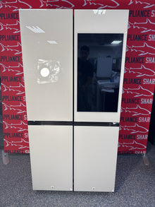Scratch-dent SAMSUNG Bespoke French door refrigerator at Appliance Shark. Kansas City's best appliance store.