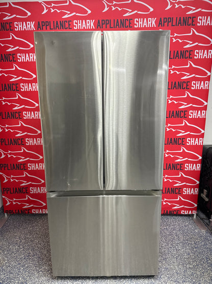 Scratch-dent SAMSUNG French door refrigerator at Appliance Shark. Kansas City’s best appliance store.