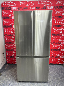 Scratch-dent SAMSUNG French door refrigerator at Appliance Shark. Kansas City’s best appliance store.