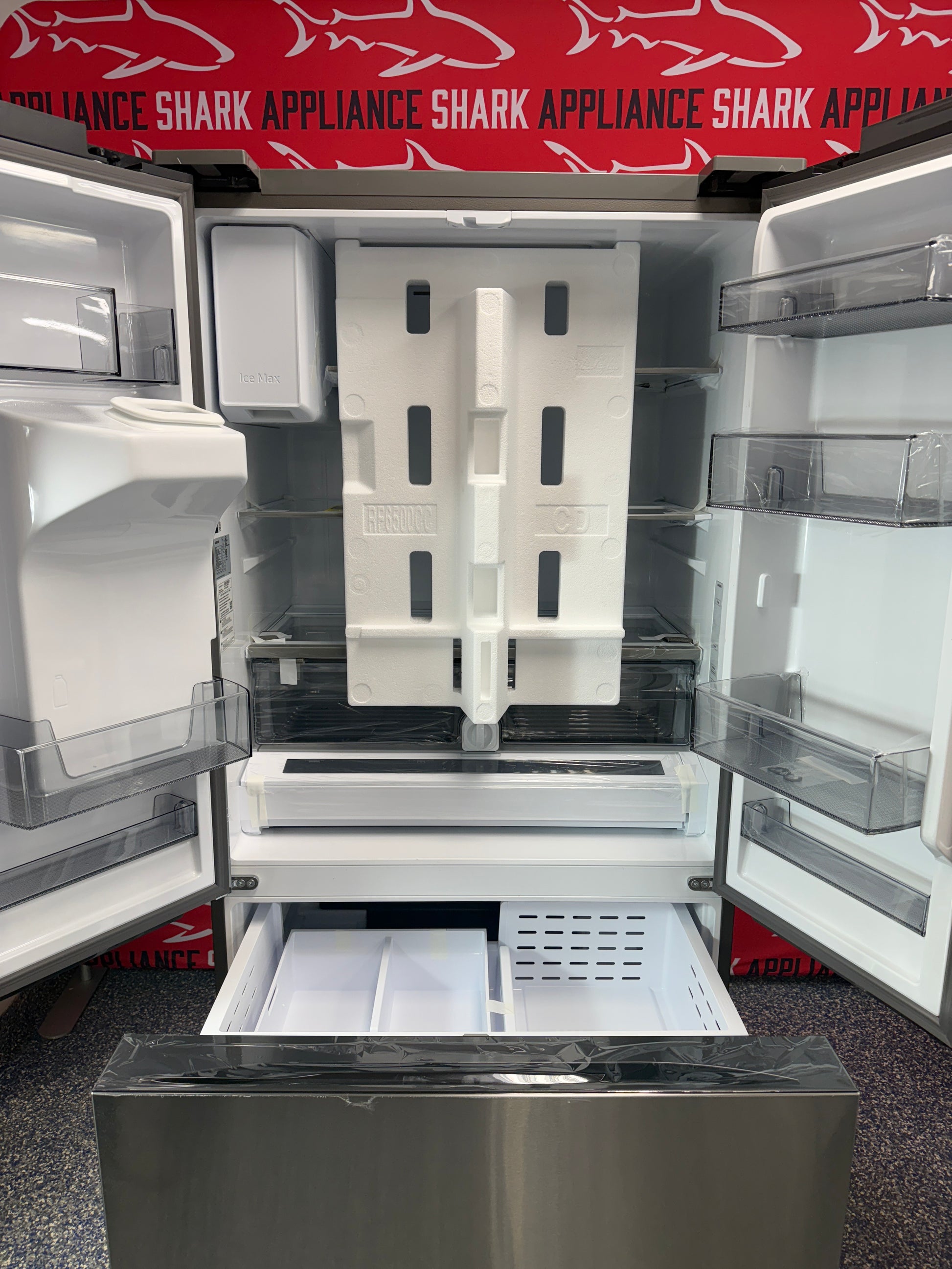 Shop a discount SAMSUNG French door refrigerator at Appliance Shark in Overland Park, KS.