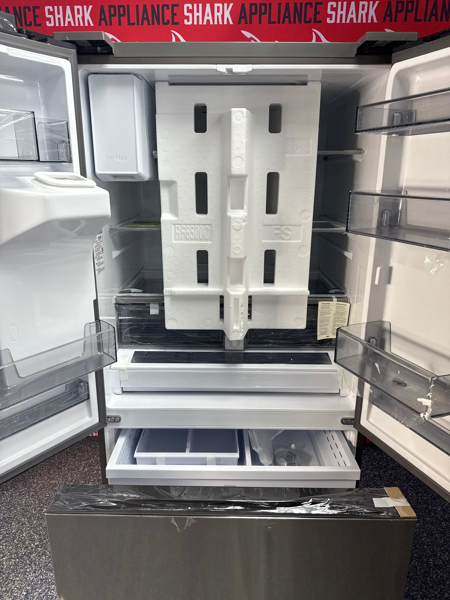 Scratch-dent Samsung French door refrigerator at Appliance Shark. Kansas City’s best appliance store.