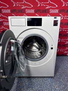Scratch-dent SAMSUNG front load washer at Appliance Shark. Kansas City’s best appliance store.