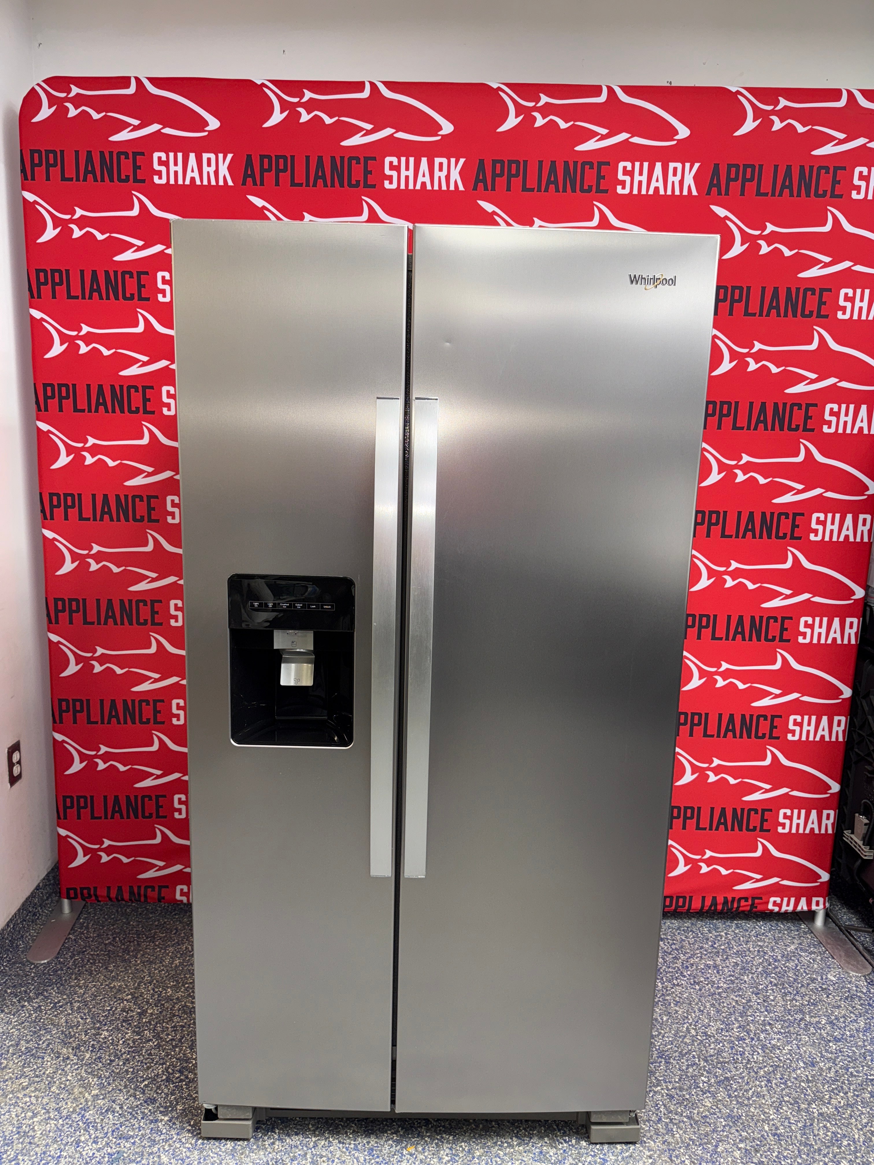 Discount WHIRLPOOL side-by-side refrigerator at Appliance Shark. Overland Park, KS’s premier scratch-dent appliance store.