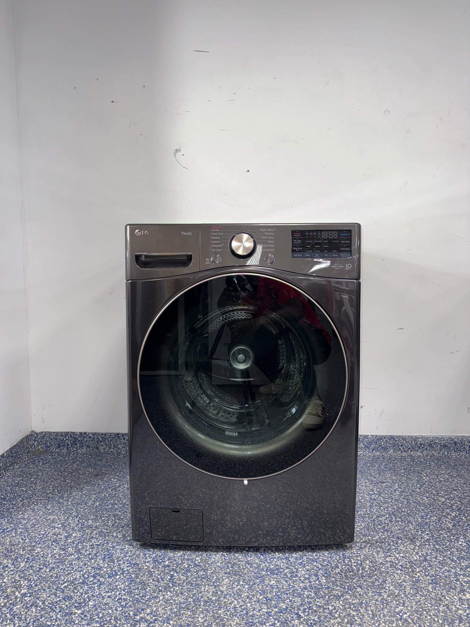 Open box LG front load washer available at Appliance Shark. Overland Park, KS’s go-to discount appliance store.