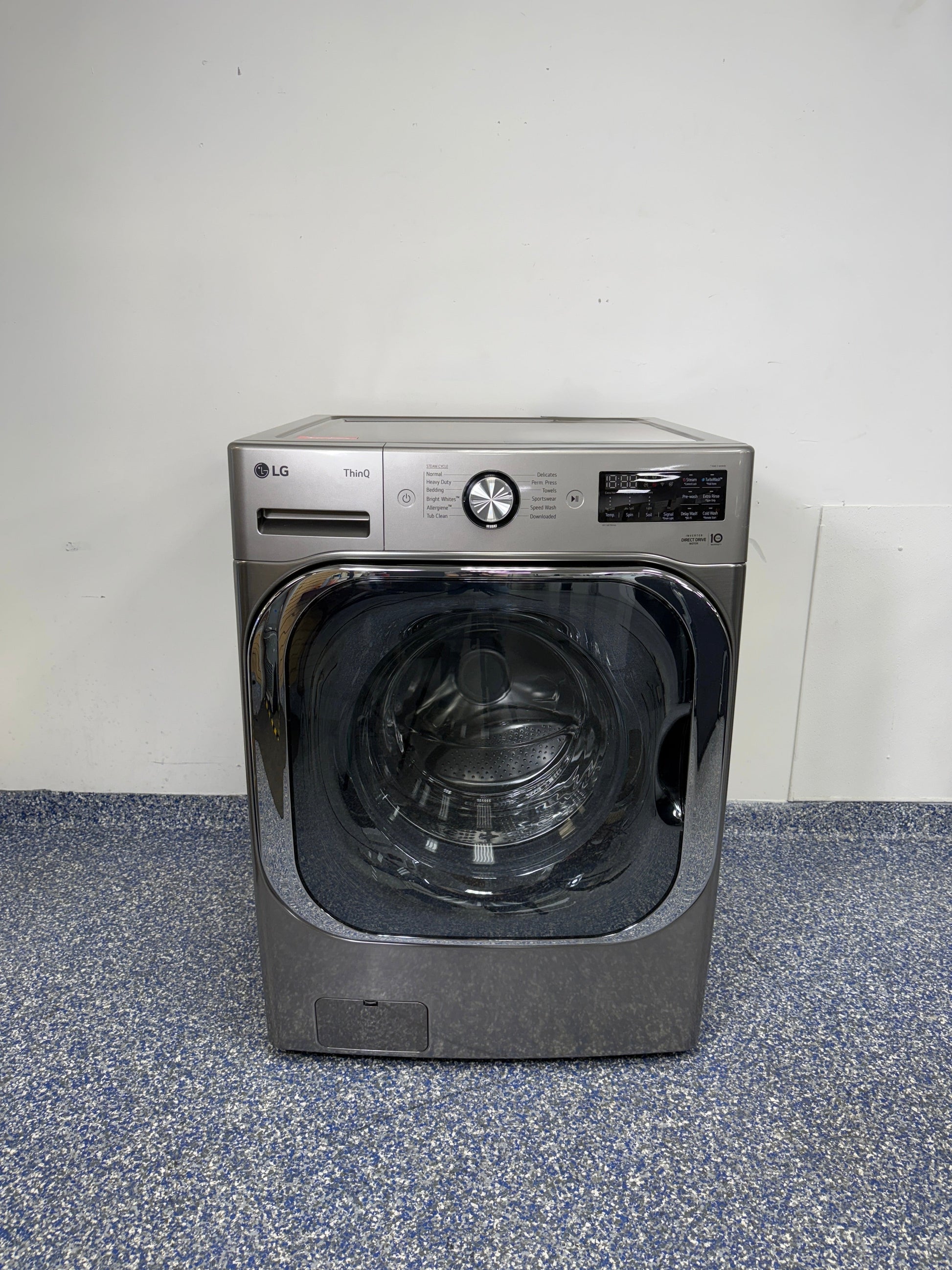 Discount LG front load washer at Appliance Shark. Overland Park, KS’s premier scratch-dent appliance store.