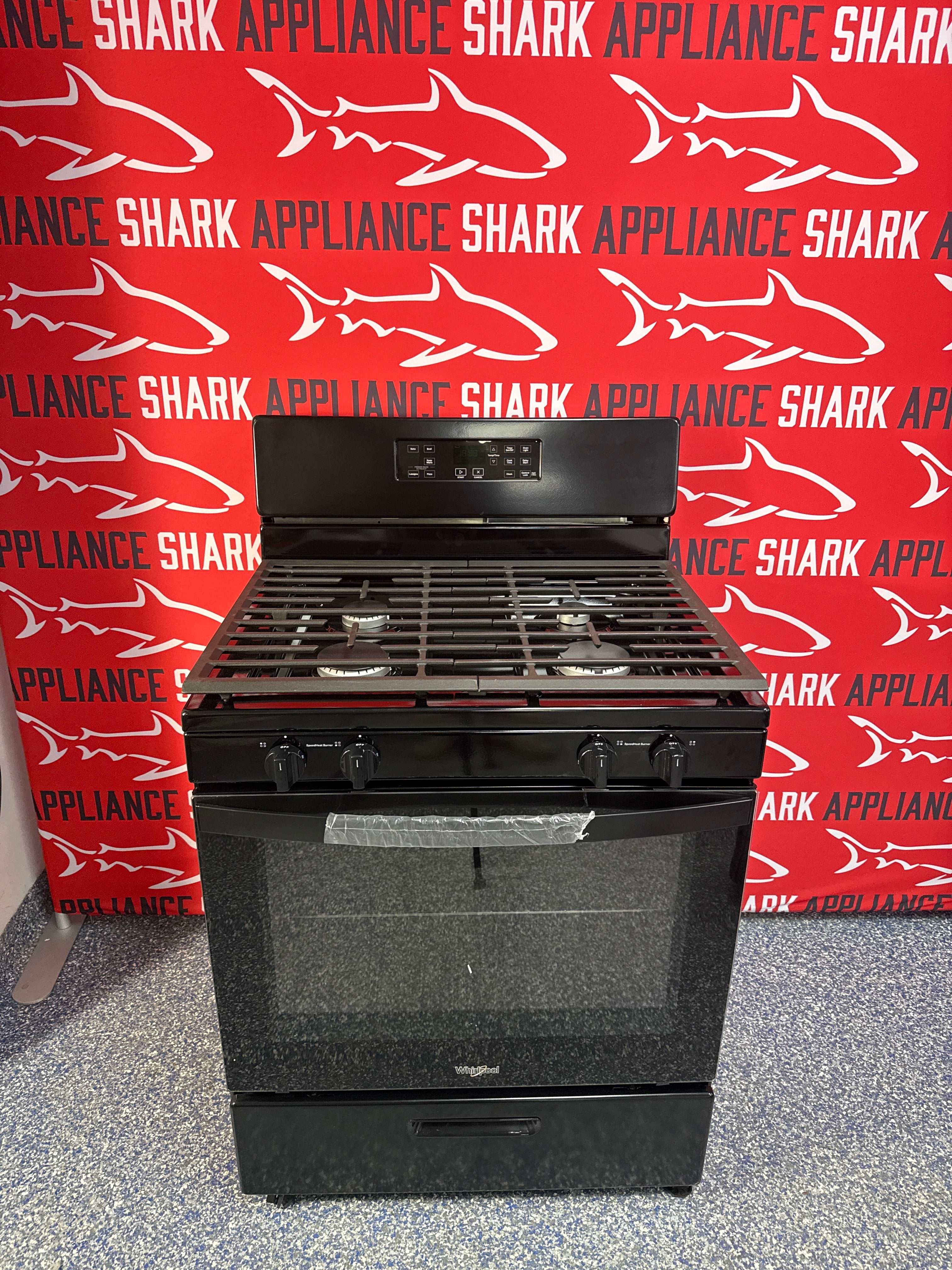Discount WHIRLPOOL gas range at Appliance Shark. Overland Park, KS’s premier scratch-dent appliance store.
