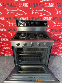 Discount WHIRLPOOL gas range at Appliance Shark. Overland Park, KS’s premier scratch-dent appliance store.