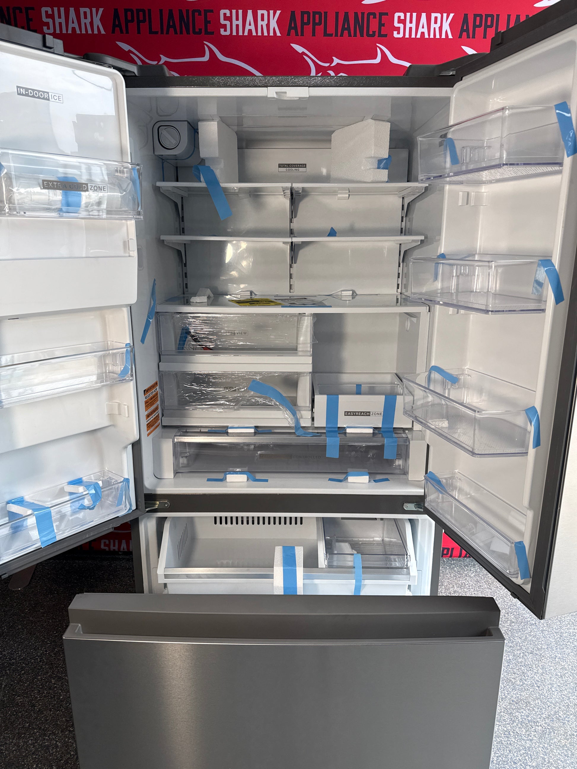 Scratch-dent WHIRLPOOL refrigerator at Appliance Shark. Kansas City’s best appliance store.