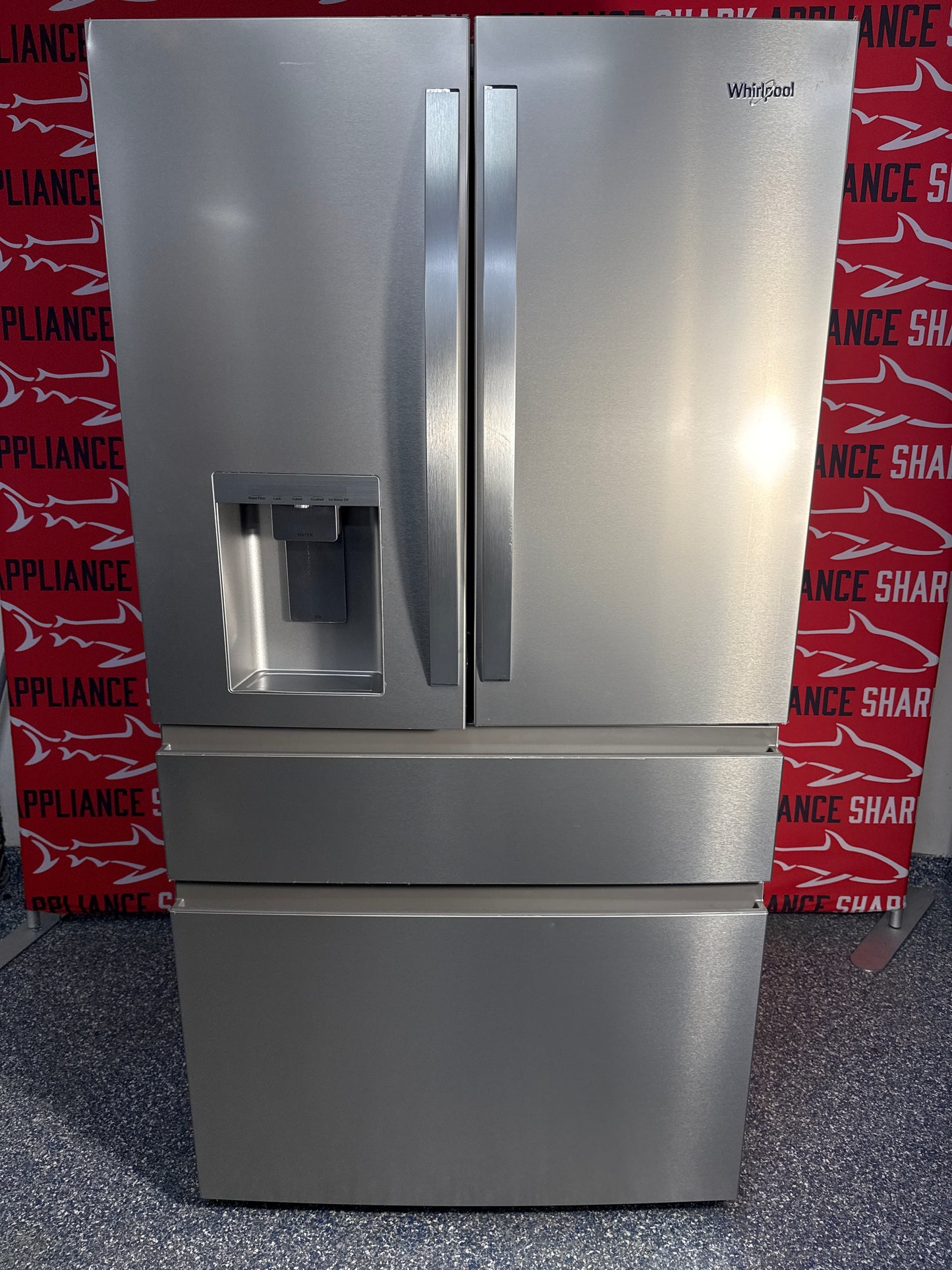 Discount Whirlpool French door refrigerator at Appliance Shark. Overland Park, KS's premier scratch-dent appliance store.