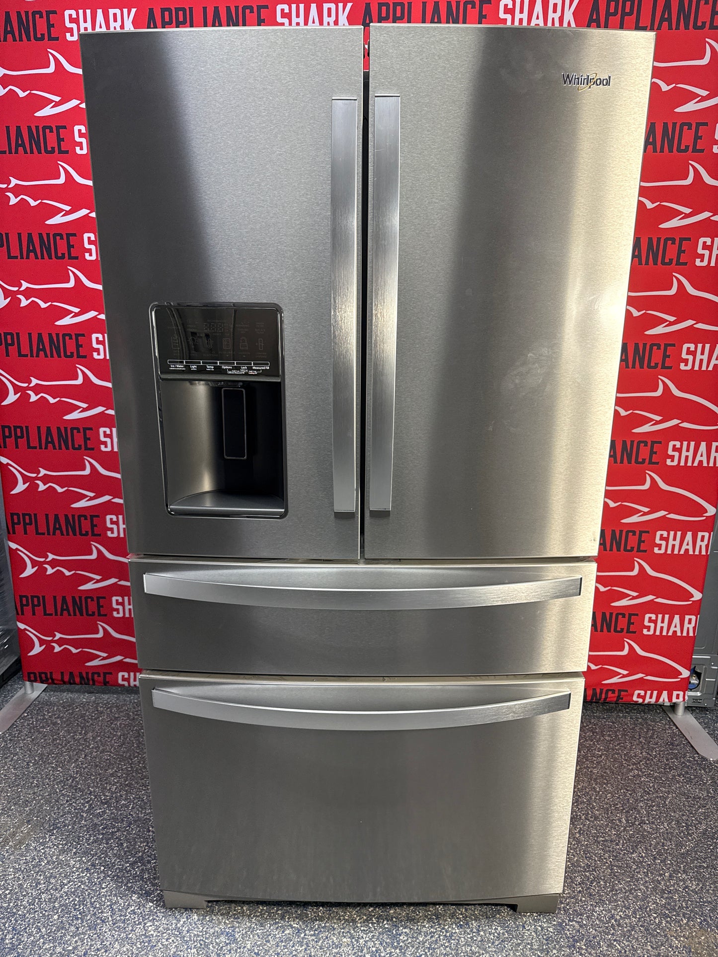 Discount WHIRLPOOL 4-door refrigerator at Appliance Shark. Overland Park, KS’s premier scratch-dent appliance store.