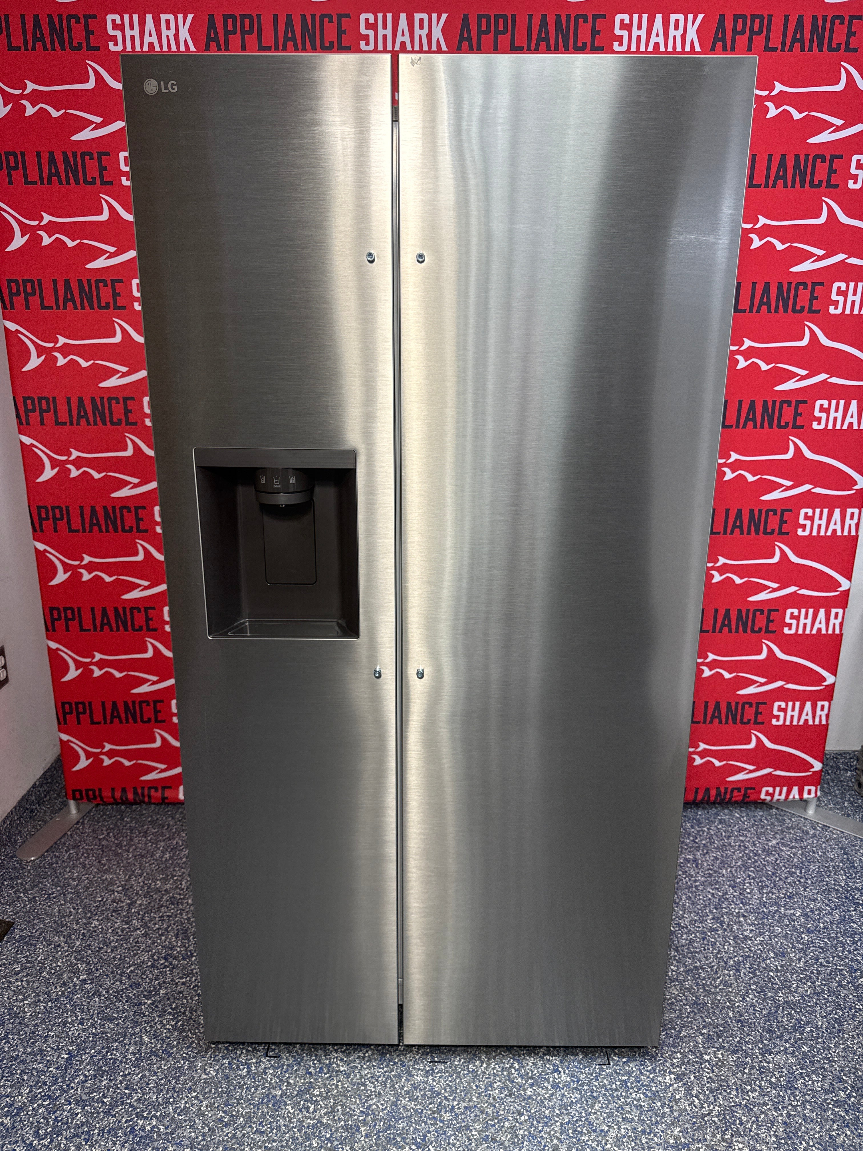 Scratch-dent WHIRLPOOL side-by-side refrigerator at Appliance Shark. Kansas City's best appliance store.