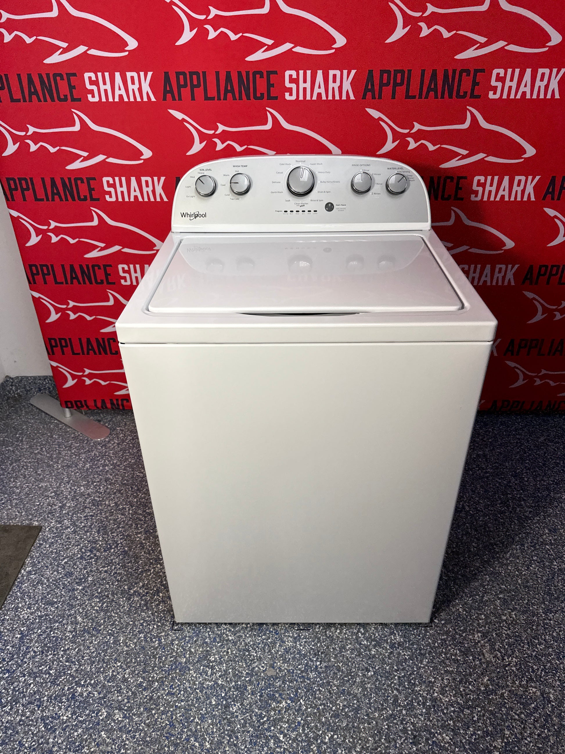 Discount WHIRLPOOL top load washer at Appliance Shark. Overland Park, KS's premier scratch-dent appliance store.