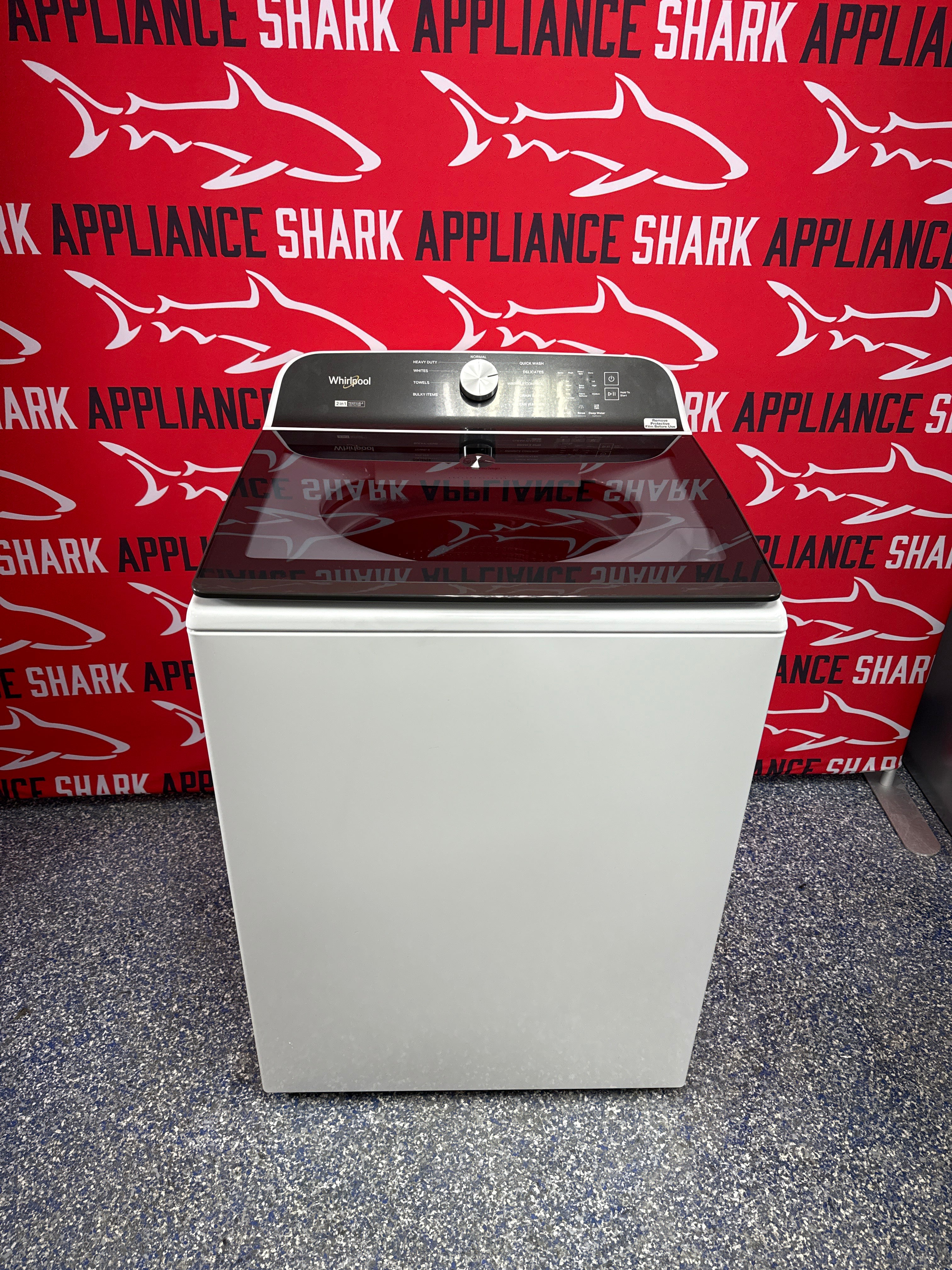 Scratch-dent WHIRLPOOL top load washer at Appliance Shark. Kansas City’s best appliance store.