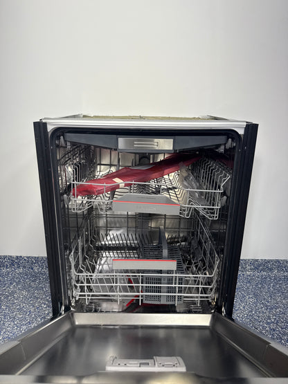 BOSCH SHX78CC5UC dishwasher operating at 42 dBA, available as a scratch and dent deal in Kansas City.